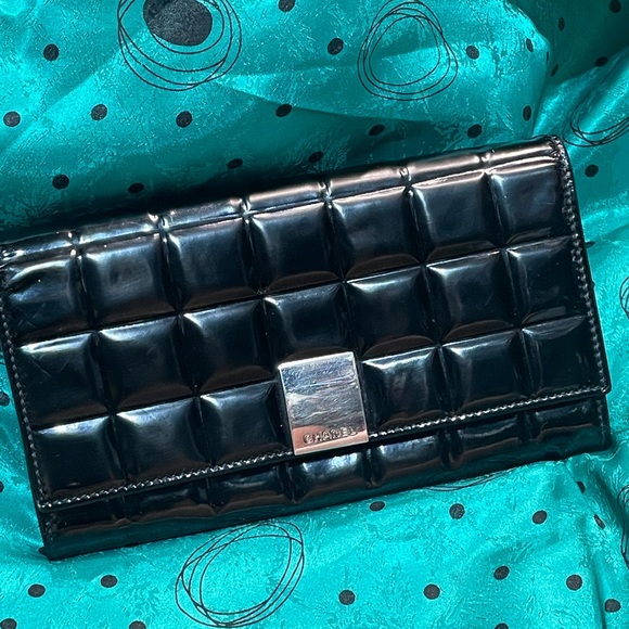 CHANEL Handbags - Chanel Black Patent Leather Chocolate Bar Long Wallet with COA